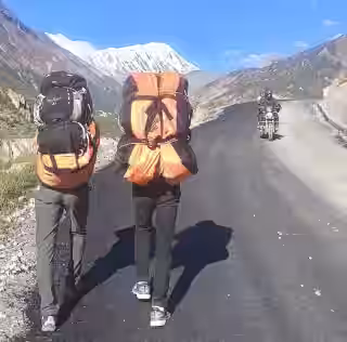 The himalayan odyssey porters carrying bag (1).jpg