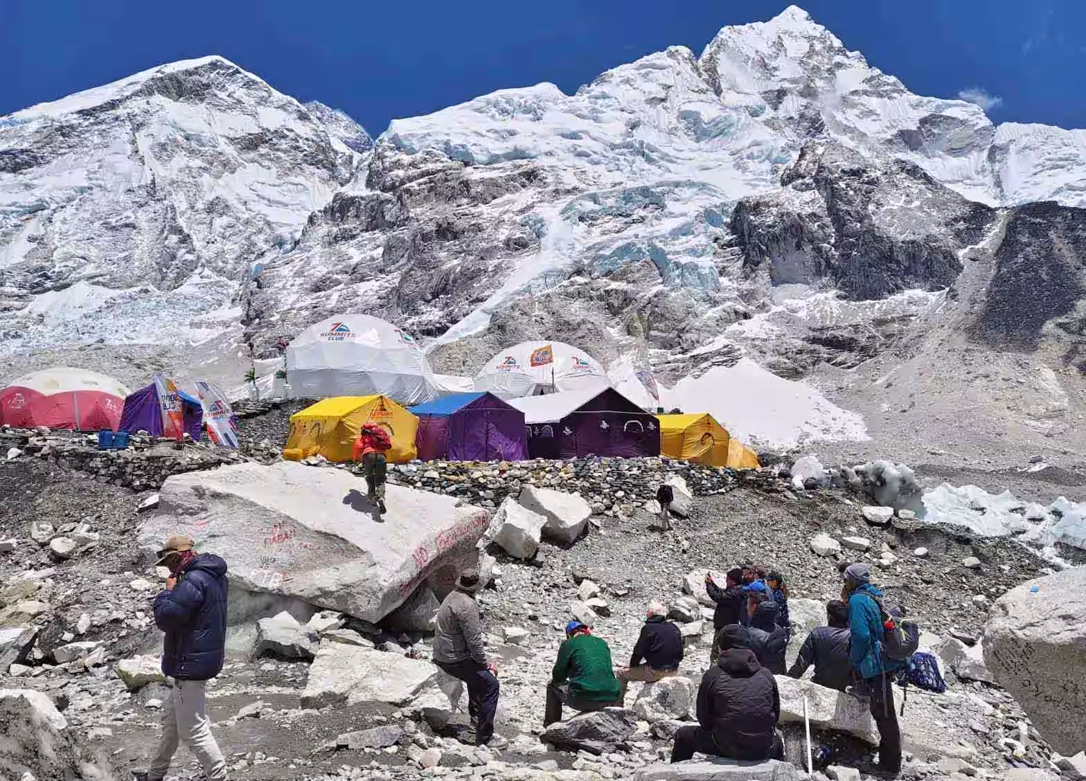 Altitude sickness on the Everest Base Camp Trek: Signs, Prevention And Treatment
