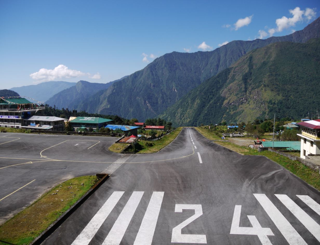 Lukla Airport.jpg