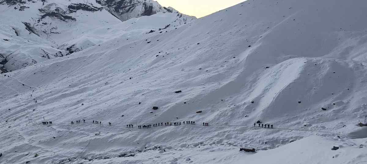 Heading to Thorang la pass 