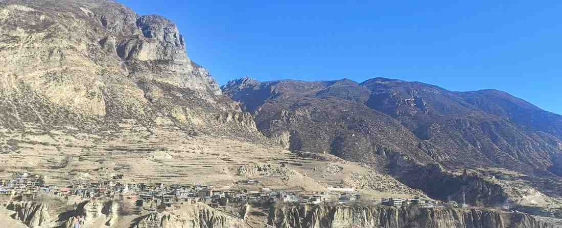 Manangvillagefromthesouthernside1.jpg