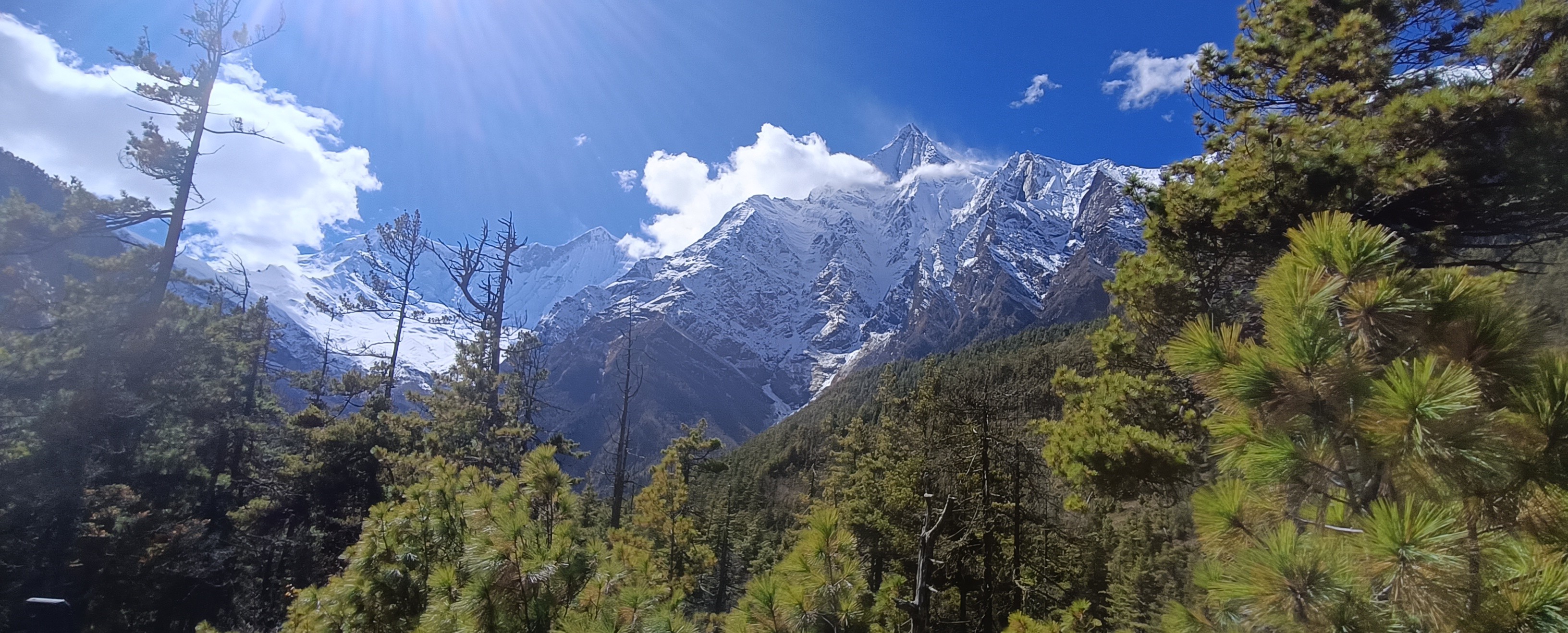 Stunning view of Lamjung Himal and Annapurna second .jpg Stunning view of Lamjung Himal and Annapurna second .jpg