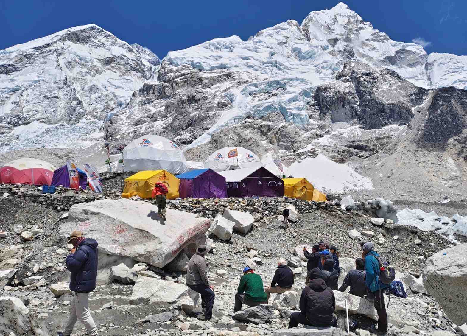 Altitude sickness on the Everest Base Camp Trek: Signs, Prevention And Treatment