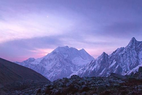How to trek to Manaslu Circuit