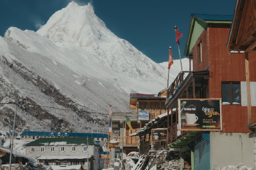 Manaslu Circuit Trek for Families, Beginners & Seniors