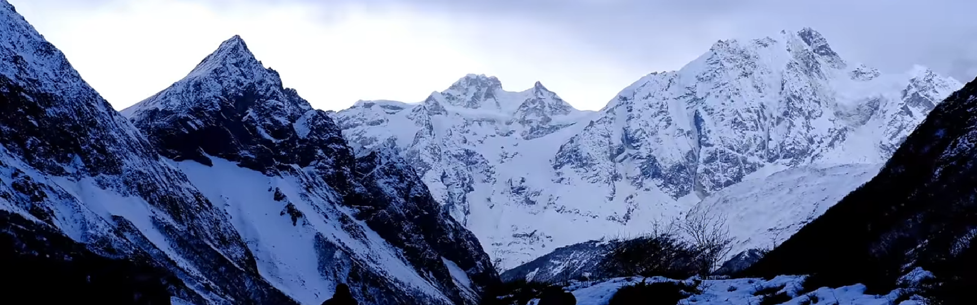 Manaslu Circuit Trek: Monsoon, Winter