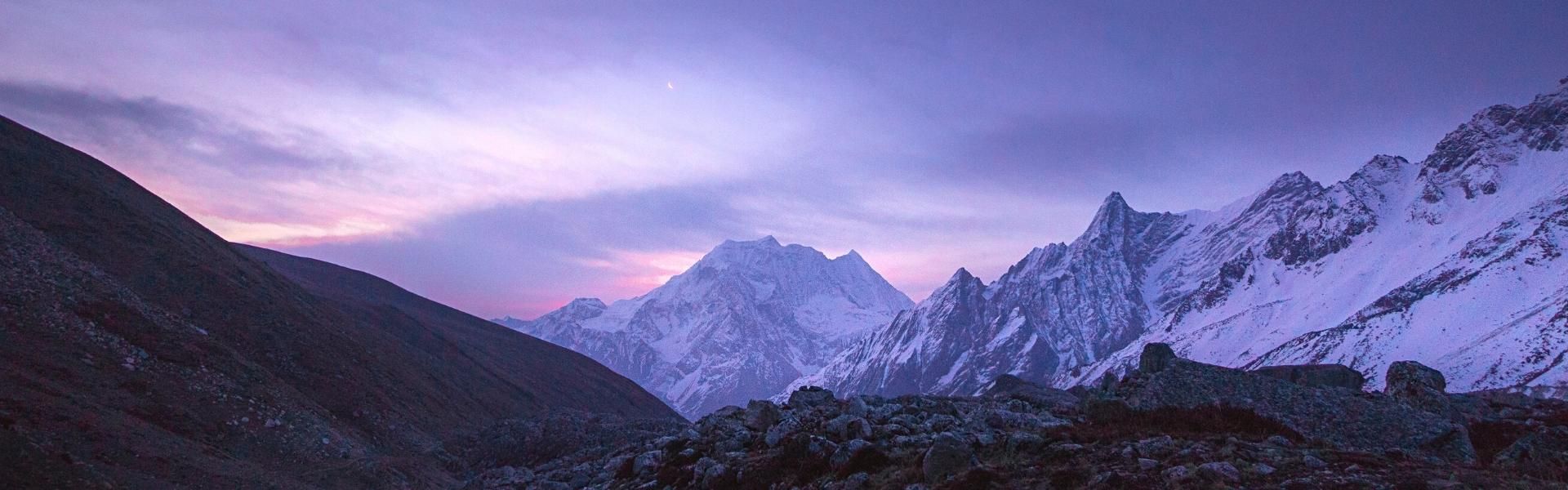 How to trek to Manaslu Circuit Trek