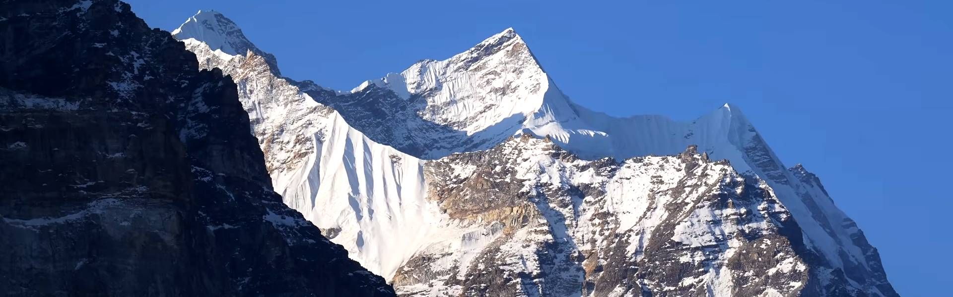 Where is Mount Kanchenjunga Located? Country, State & District Guide