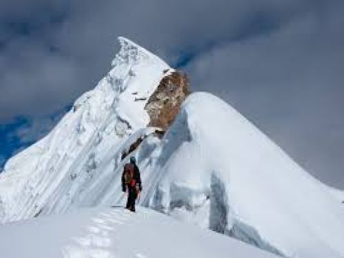 island peak climbing
