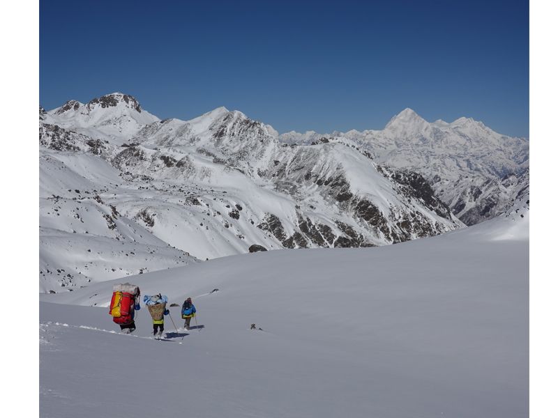 Makalu Sherpani Col Pass Trek - 21 Days